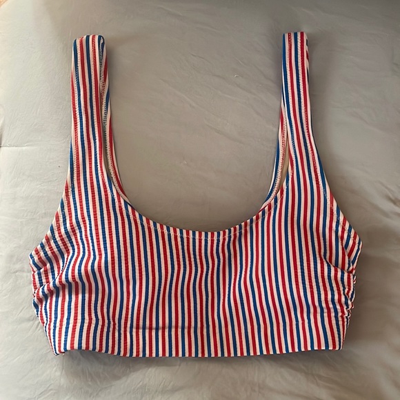RED WHITE & BLUE 🇺🇸 Old Navy Bikini top - Picture 1 of 3